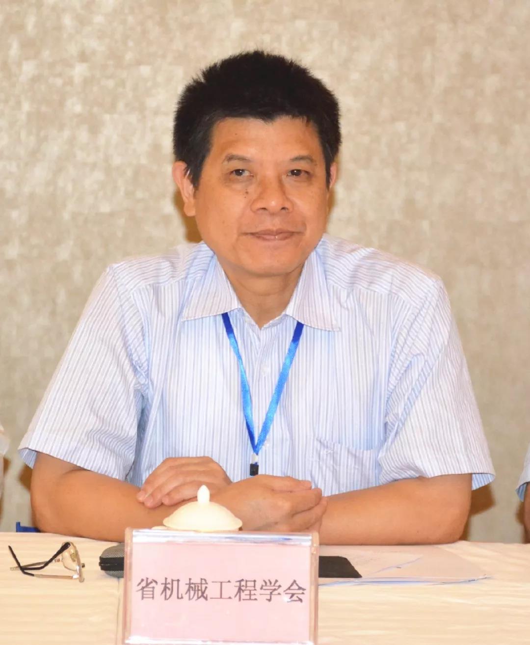 副秘書長(zhǎng)